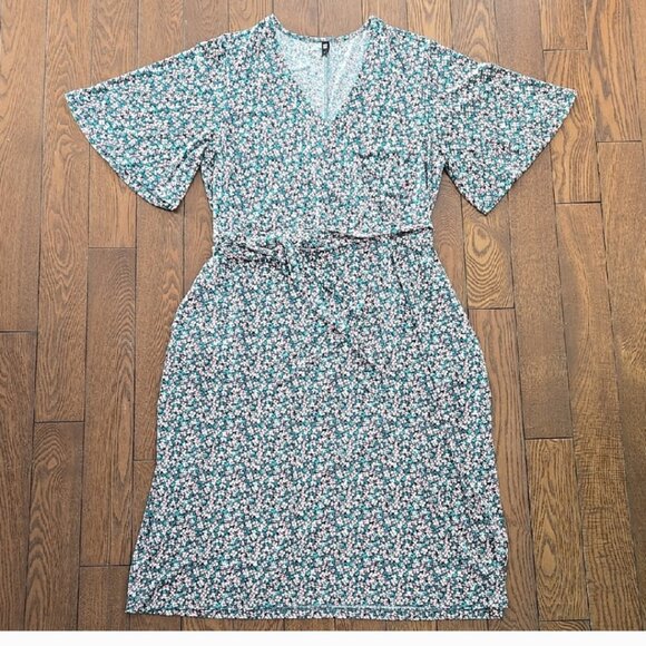 Hema floral faux wrap short sleeve midi dress size L - Picture 1 of 8
